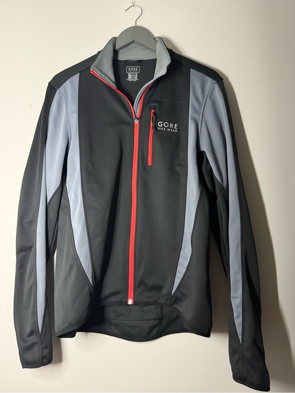 Gore Bike Wear Men's Black & Gray Softshell Cycling Jacket with Red Zip